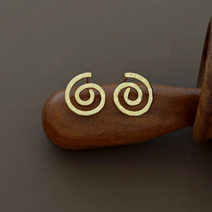 Jenna Golden Hammered Spiral Earring