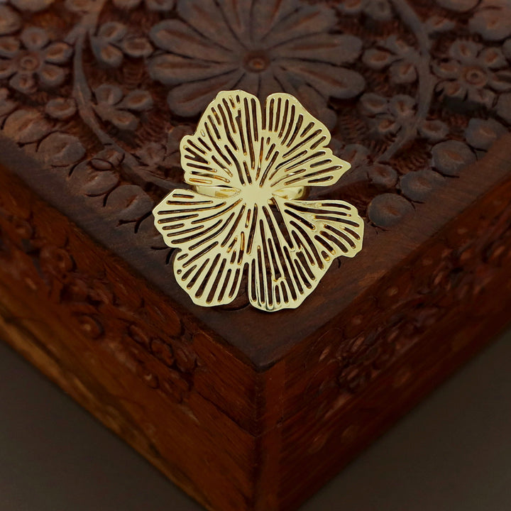 Ariana Golden Flower Ring