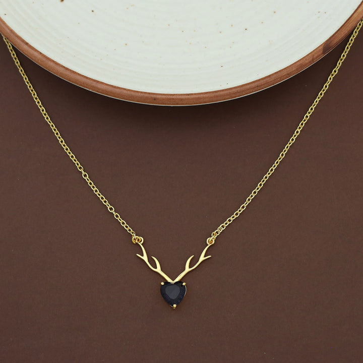 Ekansha Glossy Heart Deer Horn Neckpiece