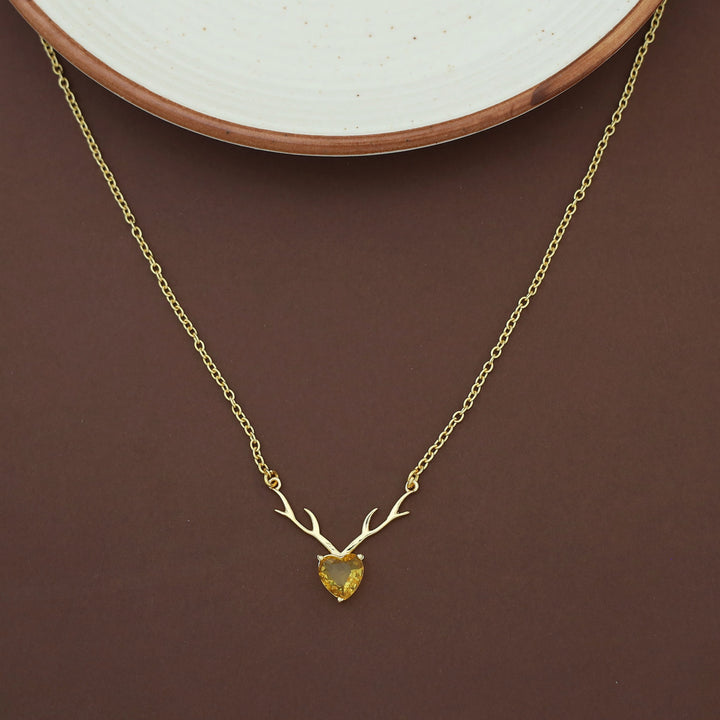 Ekansha Glossy Heart Deer Horn Neckpiece