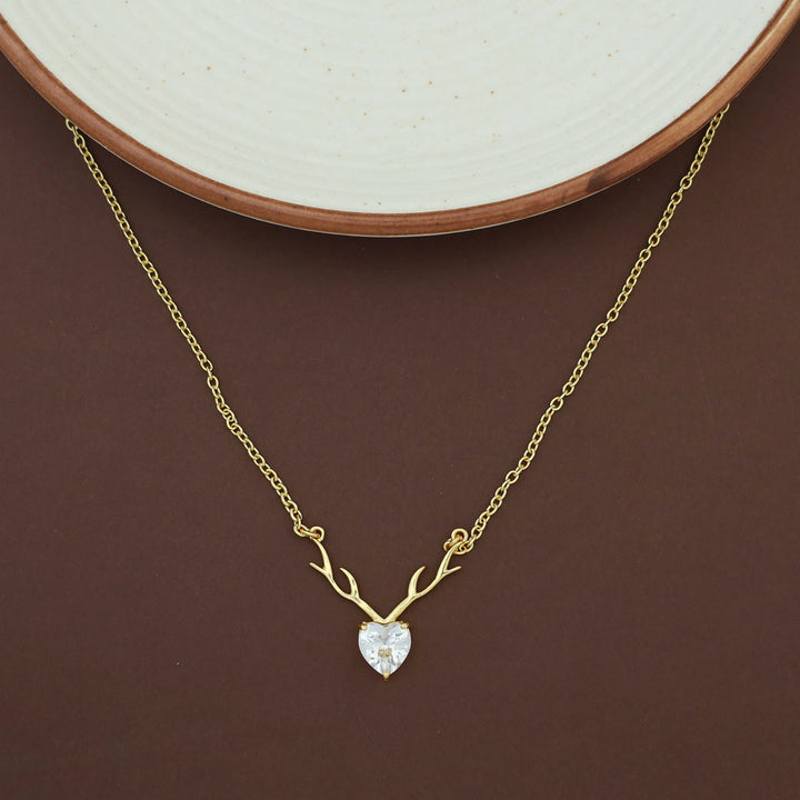 Ekansha Glossy Heart Deer Horn Neckpiece