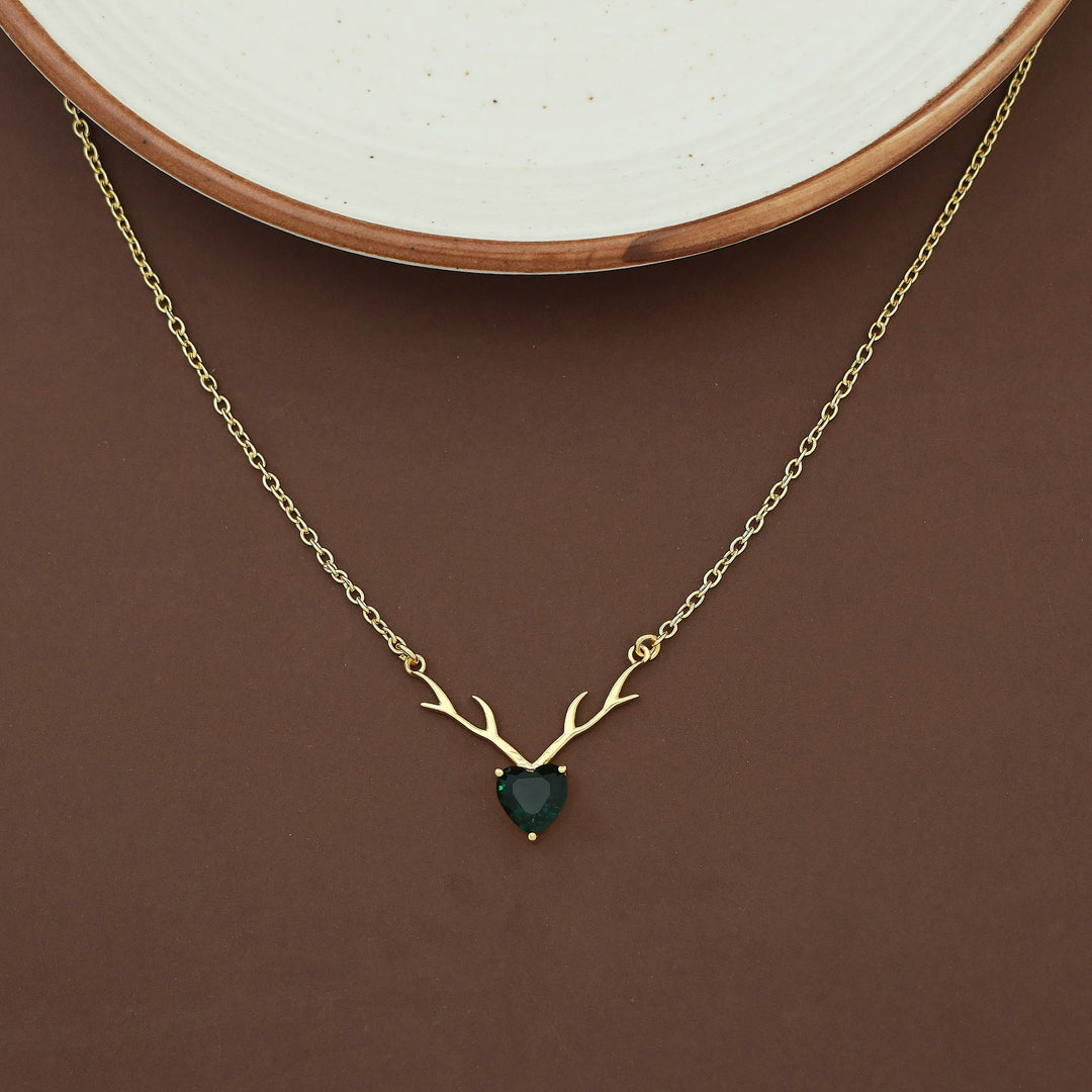 Ekansha Glossy Heart Deer Horn Neckpiece
