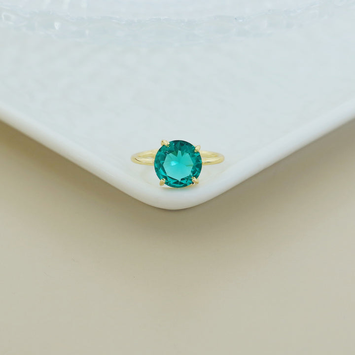 Golden Claw Glossy Round Ring