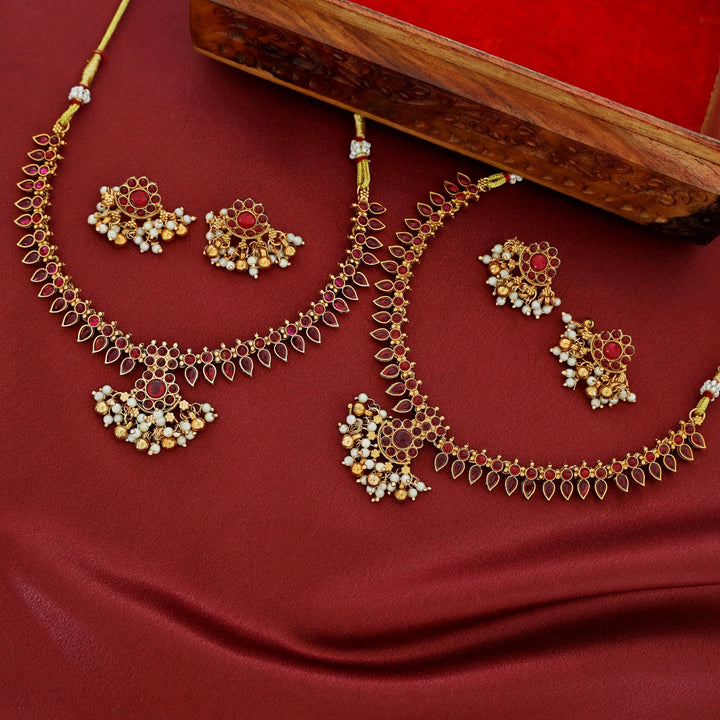 Uttara Floral Palakka Short Neckpiece With Earring