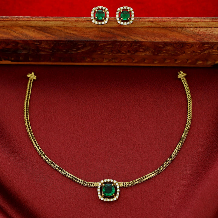 Laasya Curvy Square Choker With Stud