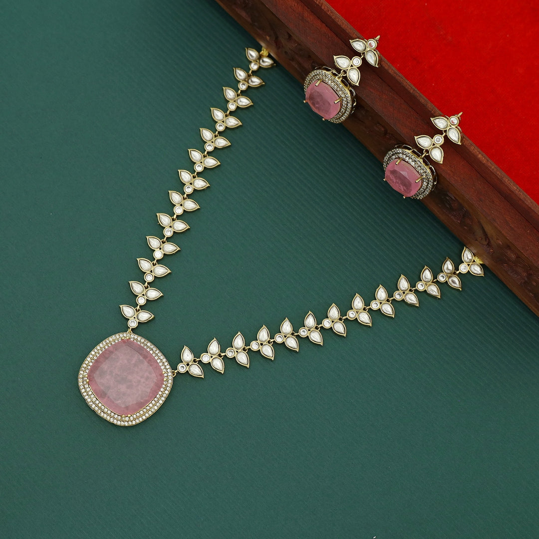 Alisha Kundan Curved Square Glossy Pendant Neckpiece With Earring