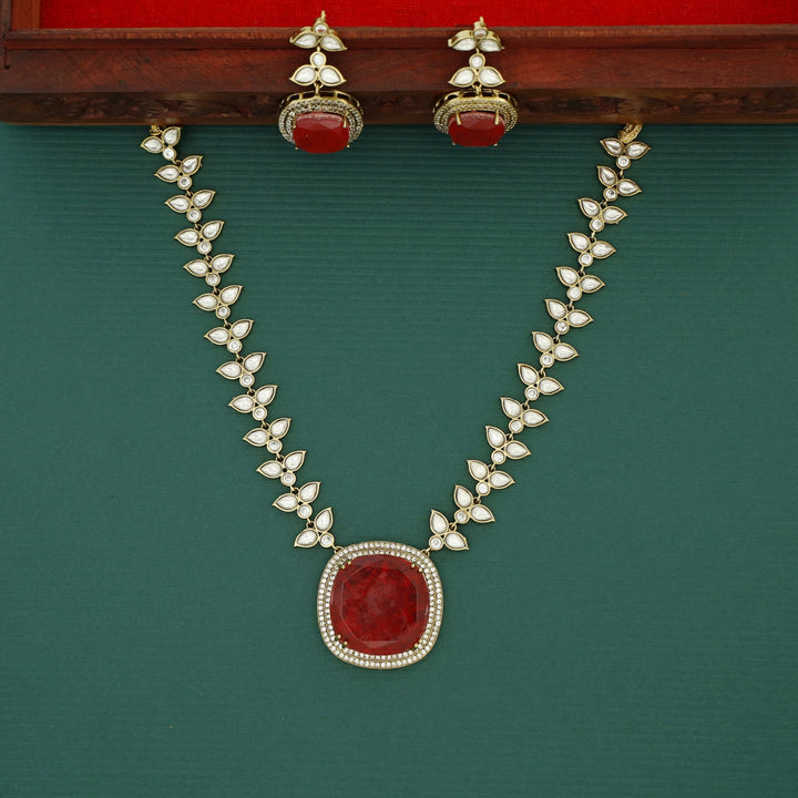 Alisha Kundan Curved Square Glossy Pendant Neckpiece With Earring