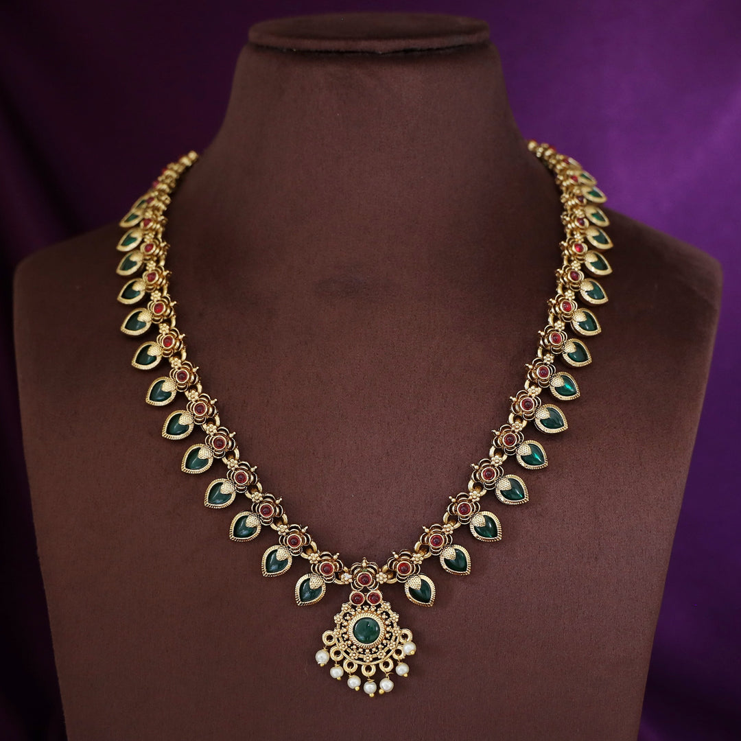 Rakshini Palakka Long Neckpiece With Earring