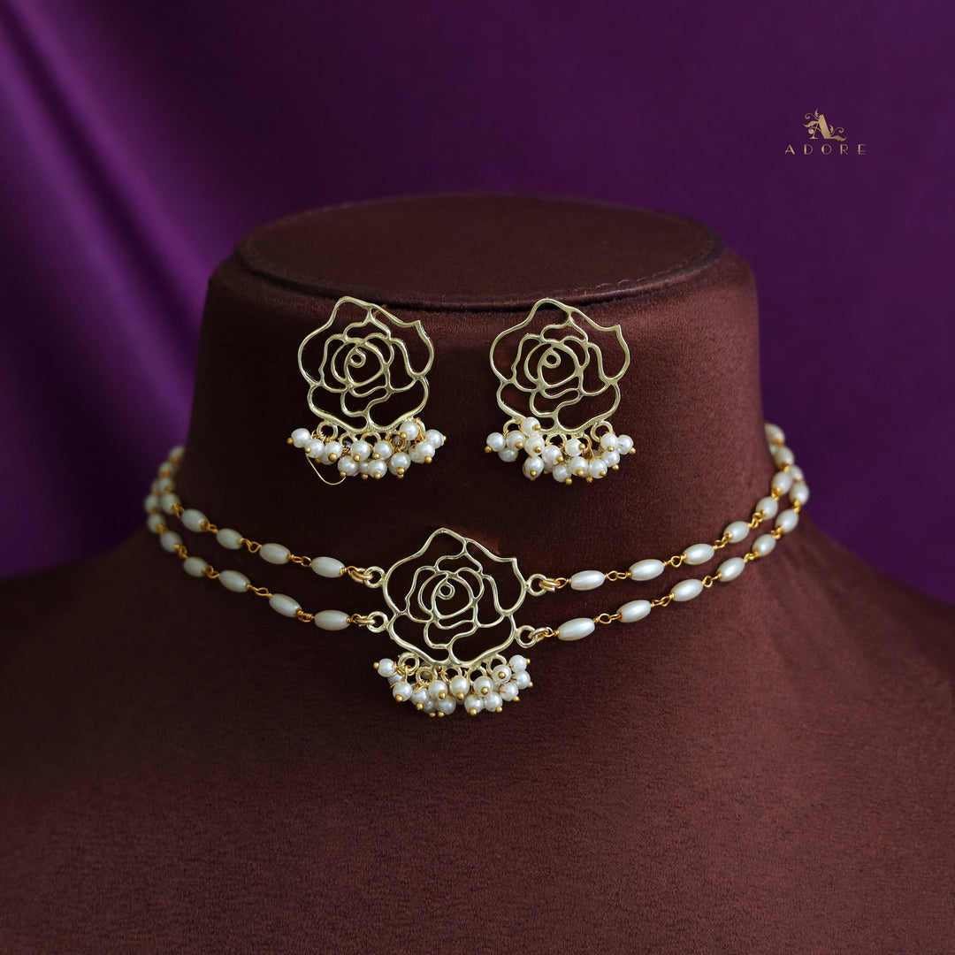 Golden Raazi Pearl Cluster Choker with Earring