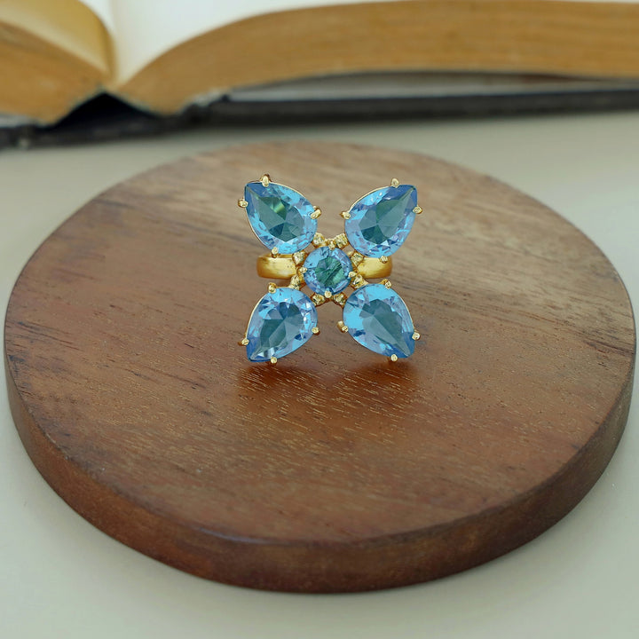 Tetra Glossy Flower Claw Ring