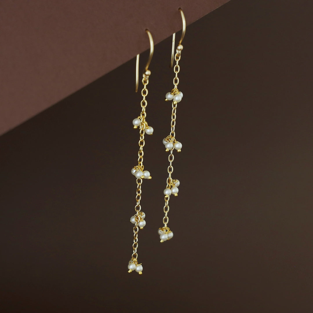 Golden Chainy Cluster Pearl Drop