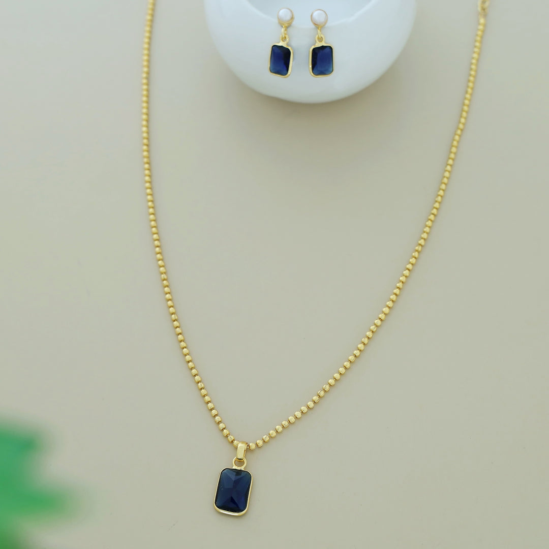 Glossy Rectangle Ball Chain Neckpiece with Pearl Earring