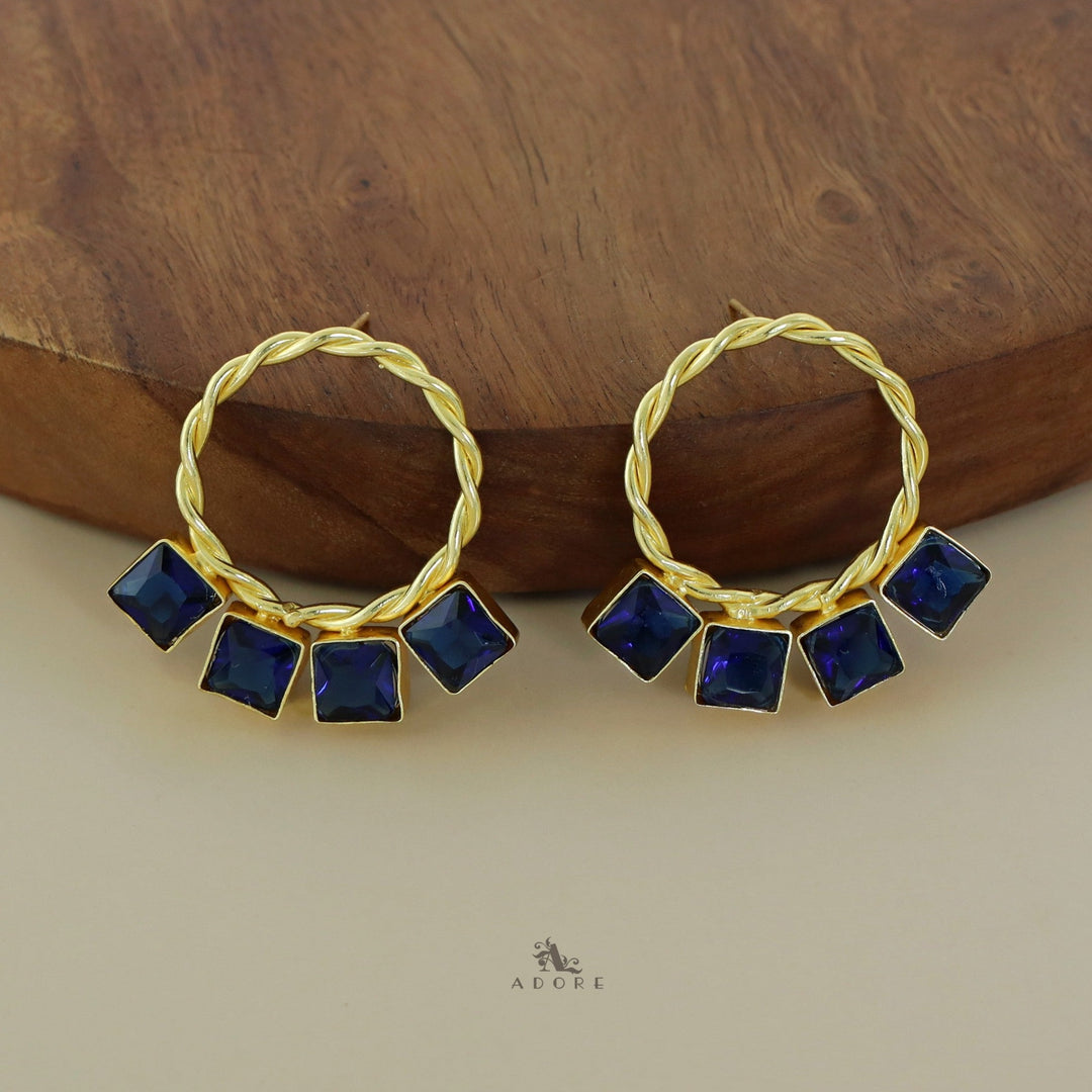 Reiza Twisted Circle Glossy Square Earring