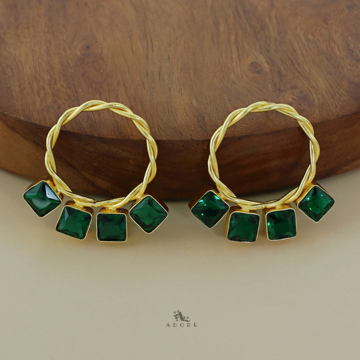 Reiza Twisted Circle Glossy Square Earring