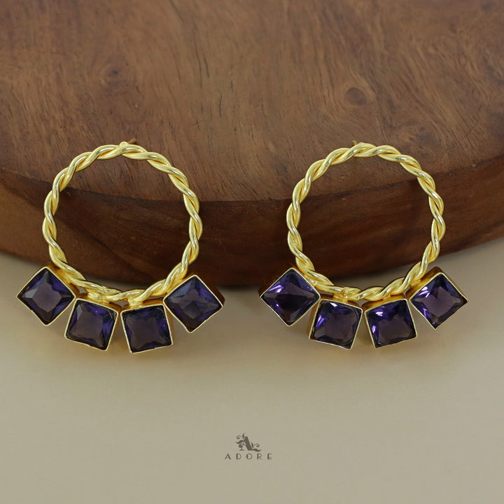 Reiza Twisted Circle Glossy Square Earring