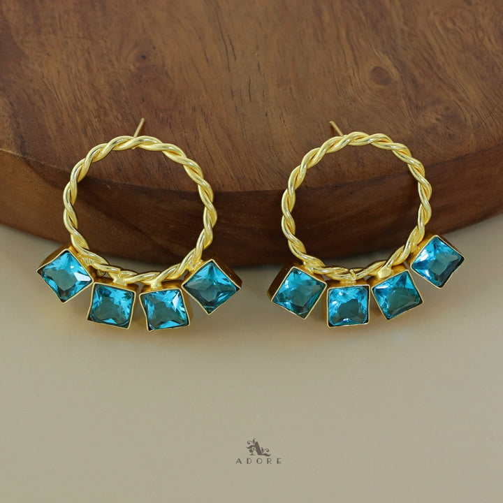 Reiza Twisted Circle Glossy Square Earring