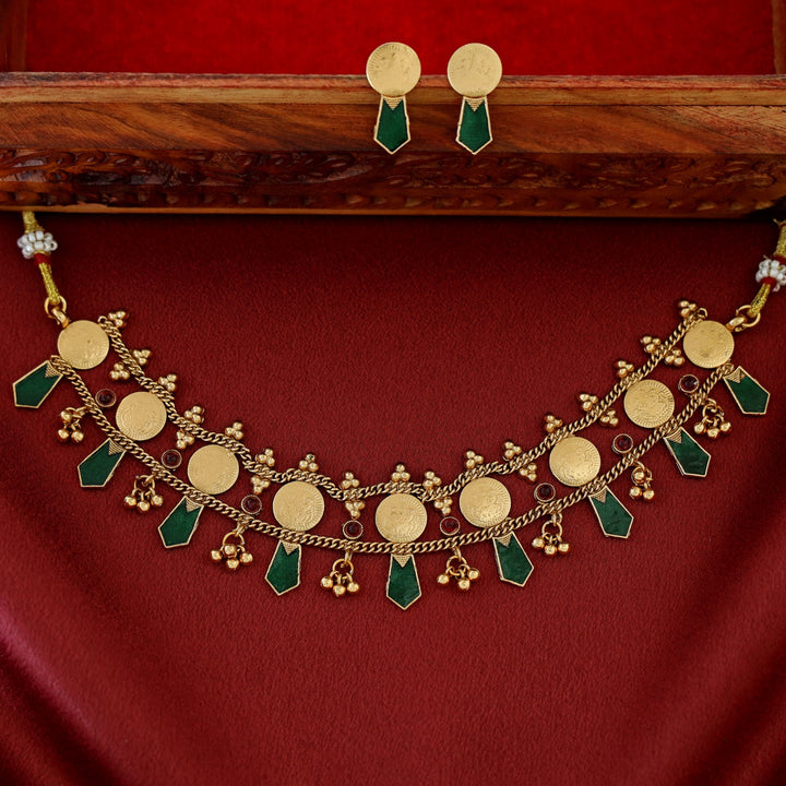 Sridha 2 Layer Kashi Palakka Enamel Choker With Earring