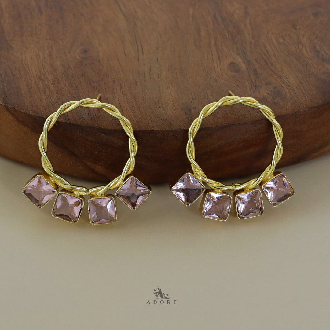 Reiza Twisted Circle Glossy Square Earring