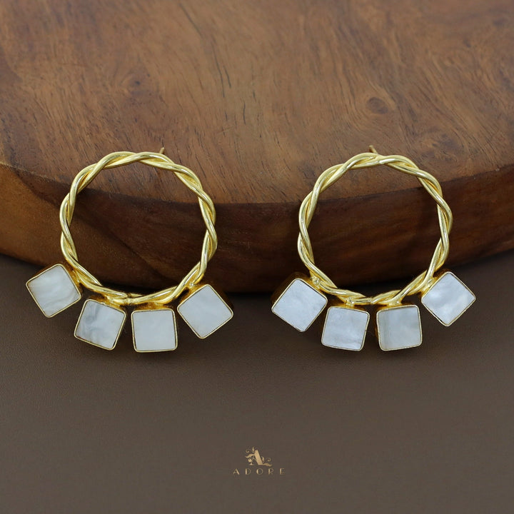 Reiza Twisted Circle Glossy Square Earring