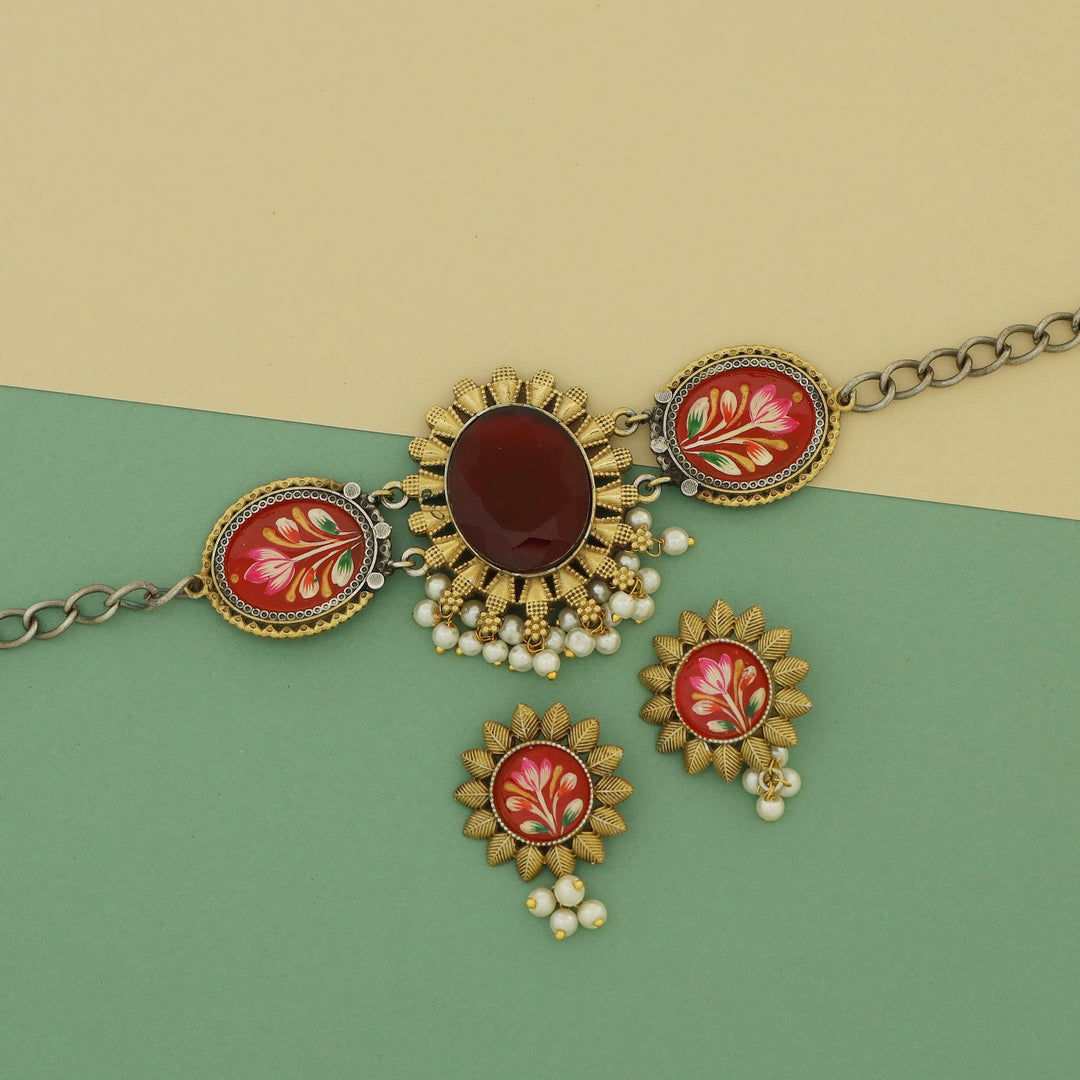 Ekanthika Hand Painted Oval Glossy Pearl Choker With Earring