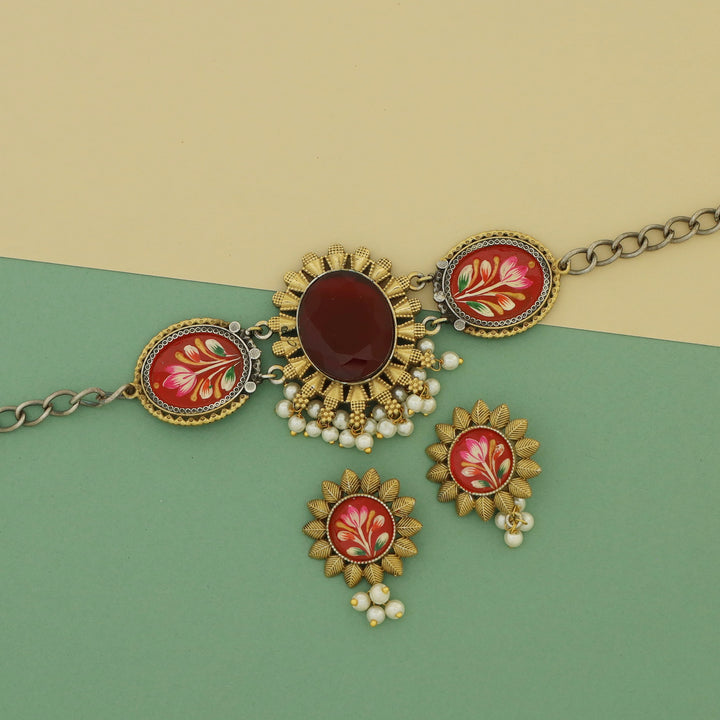 Ekanthika Hand Painted Oval Glossy Pearl Choker With Earring