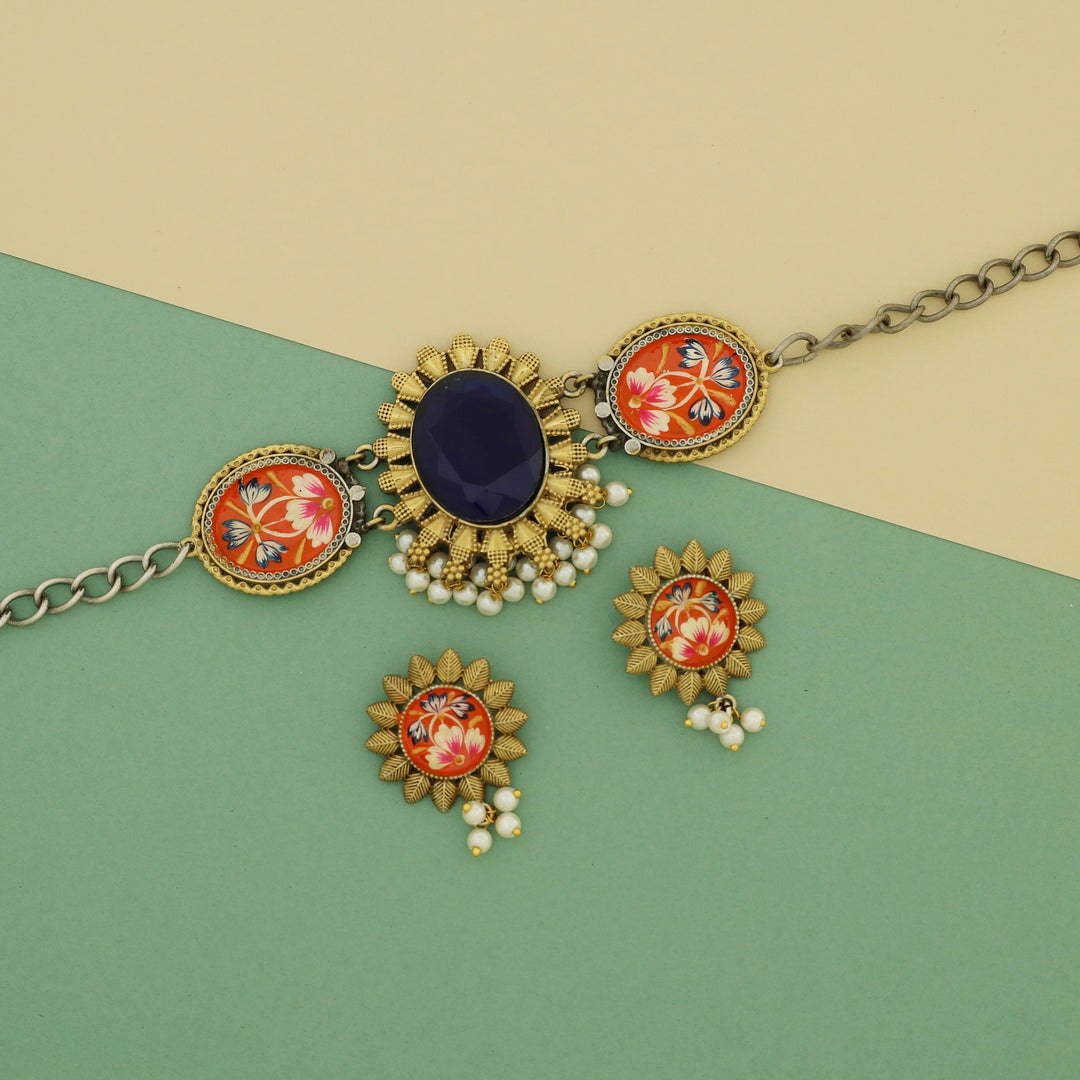 Ekanthika Hand Painted Oval Glossy Pearl Choker With Earring