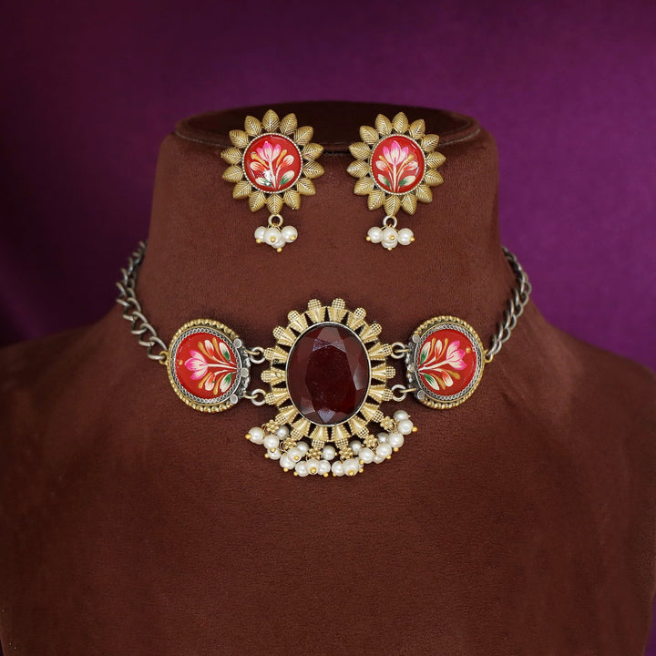 Ekanthika Hand Painted Oval Glossy Pearl Choker With Earring