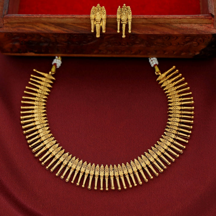 Umaya Jasmine Bud Short Neckpiece With Earring
