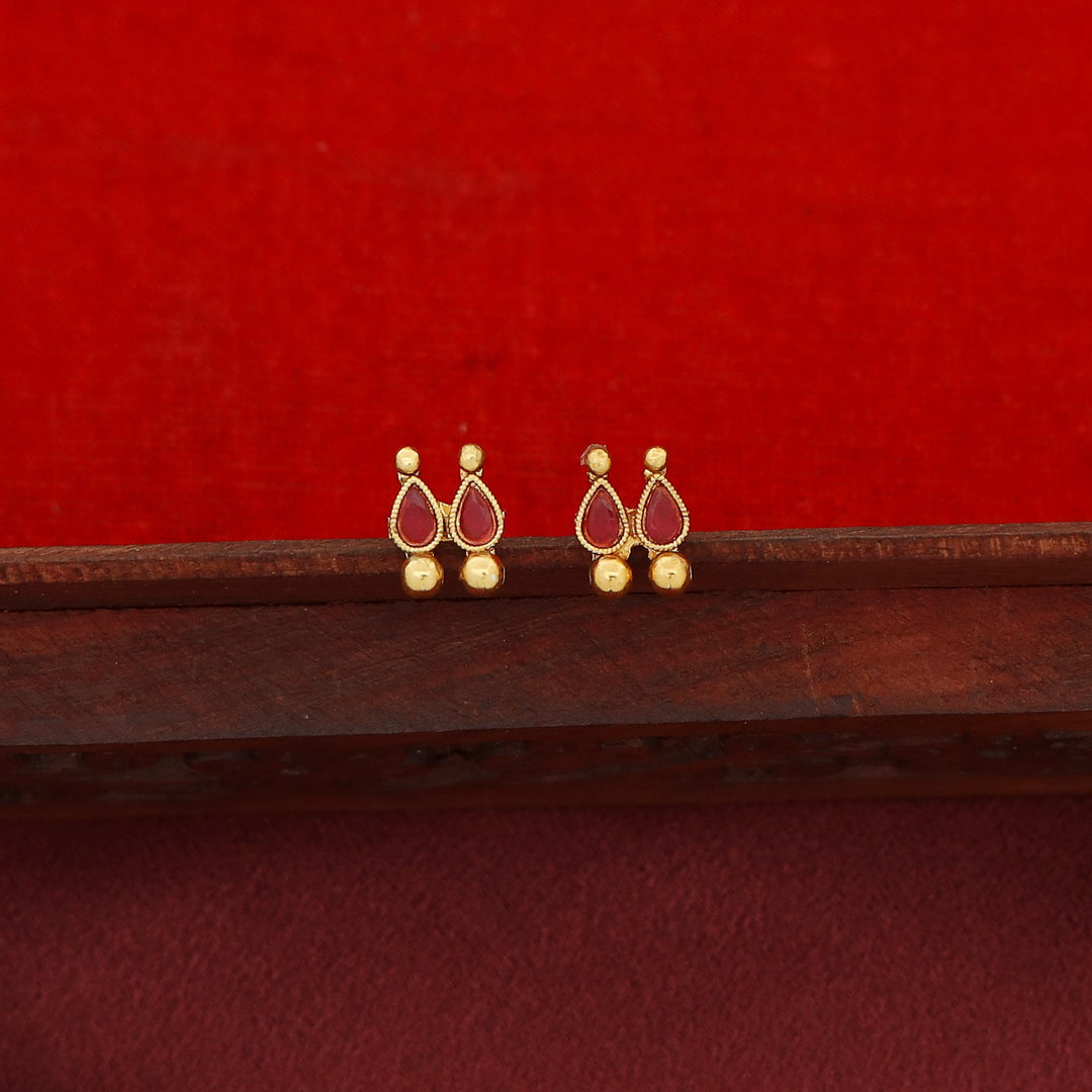 Devalekha Golden Ball Kemp Stone Drop Short Neckpiece With Earring