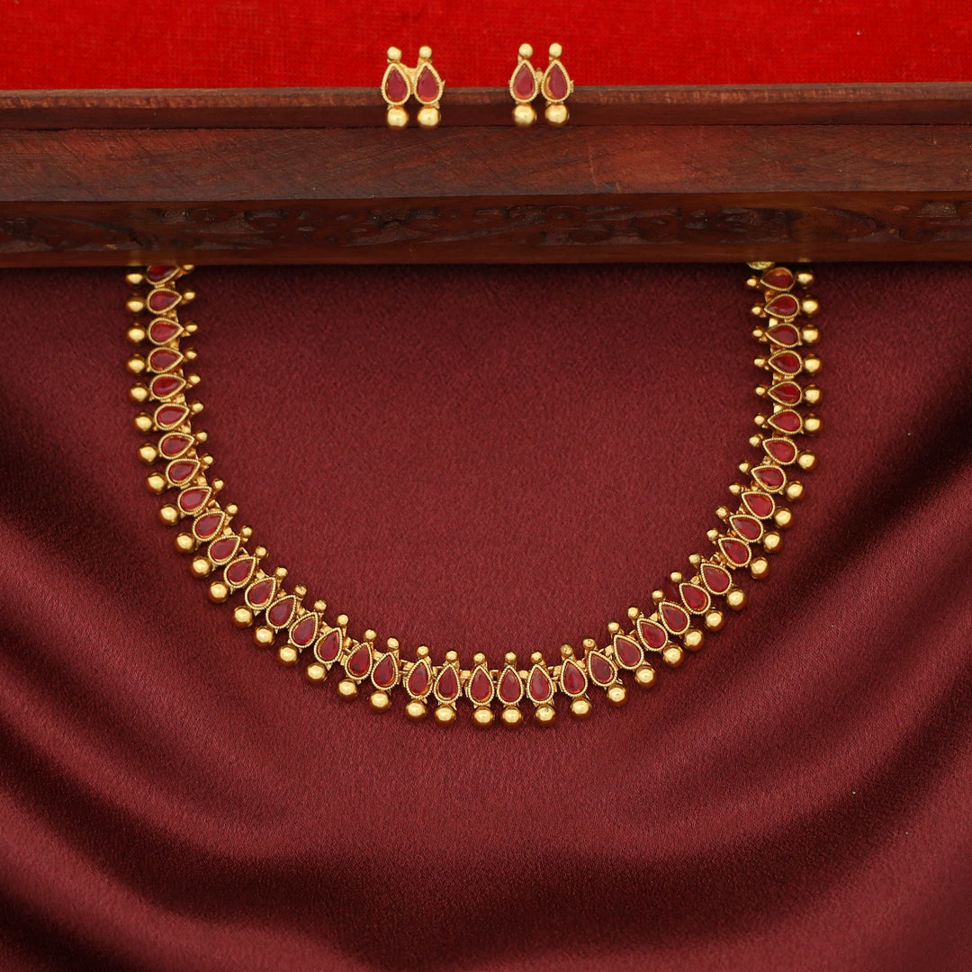 Devalekha Golden Ball Kemp Stone Drop Short Neckpiece With Earring