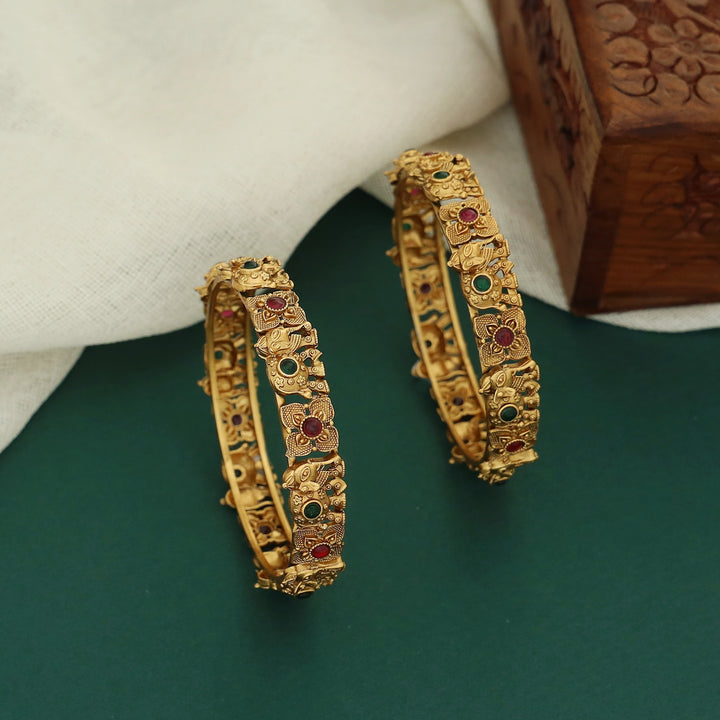 Jayantika Gajavanthi Flower Bangle (Set Of 2)