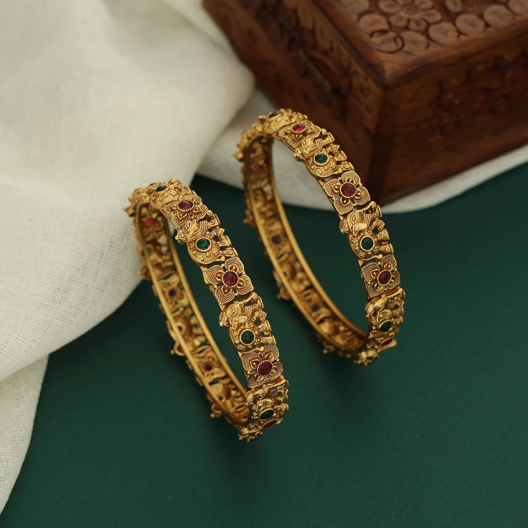 Jayantika Gajavanthi Flower Bangle (Set Of 2)