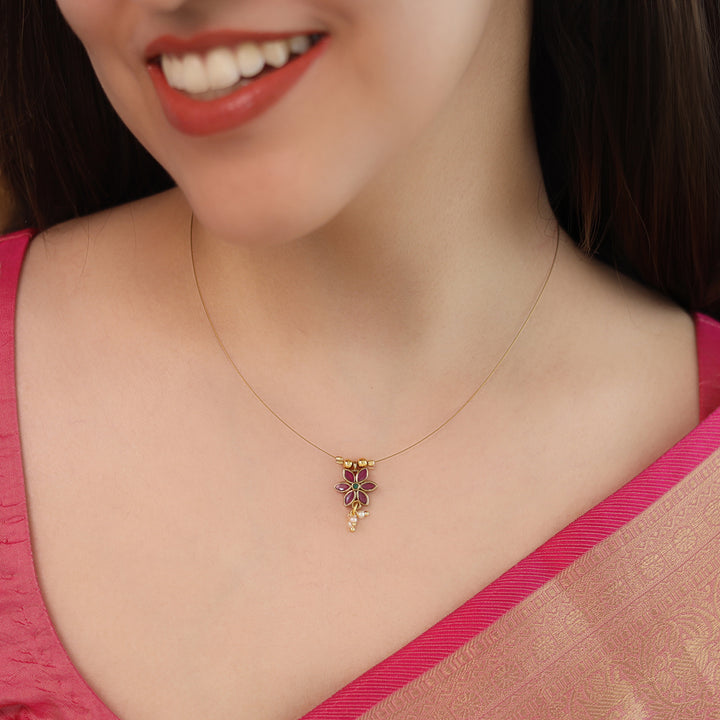 Jashira Cluster Pearl Flower String Neckpiece