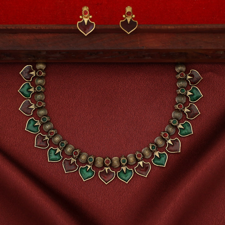 Anasuya Enamel Palakka Short Neckpiece With Earring