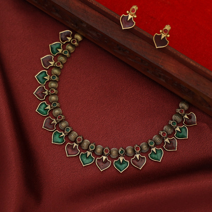Anasuya Enamel Palakka Short Neckpiece With Earring