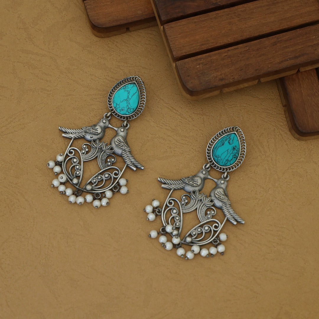 Feshikha Dual Bird Antique Drop Pearl Earring