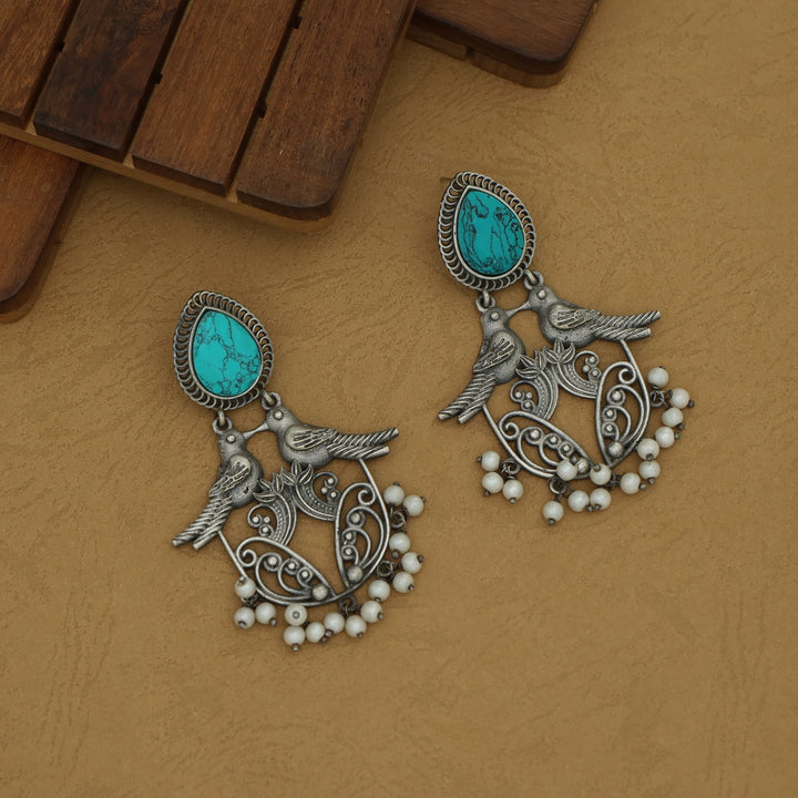 Feshikha Dual Bird Antique Drop Pearl Earring