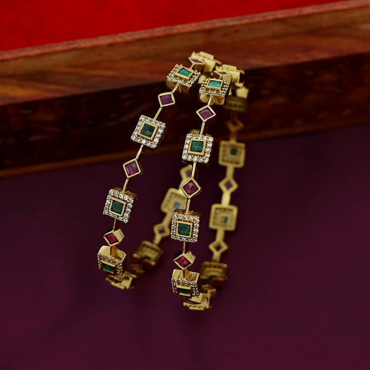 Aadhyasha Kemp stone Bangle (Set Of 2)