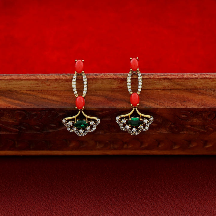Pragya Flower Short Neckpiece With Earring