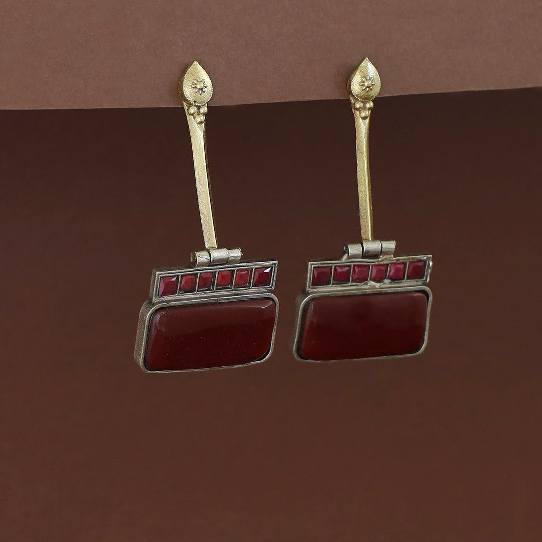Jeena Rectangle Glossy Stick Earring