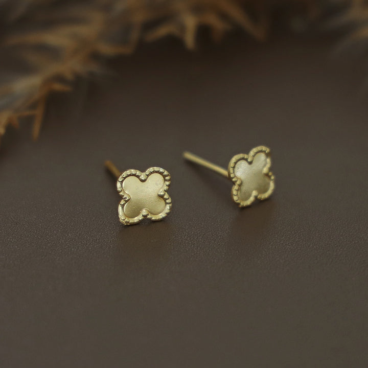 Gnani Mini Flower Stud