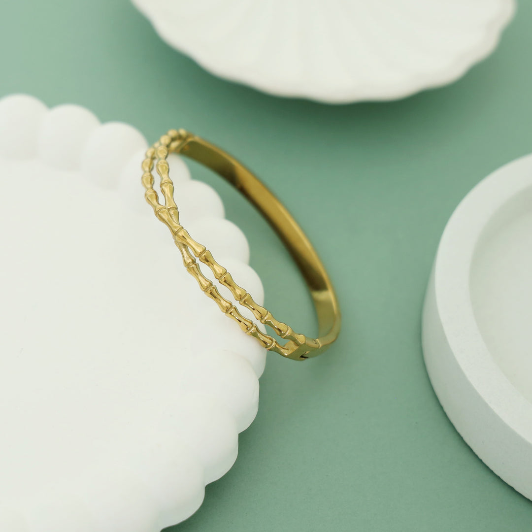 Lara Overlapping Bamboo Openable Bangle