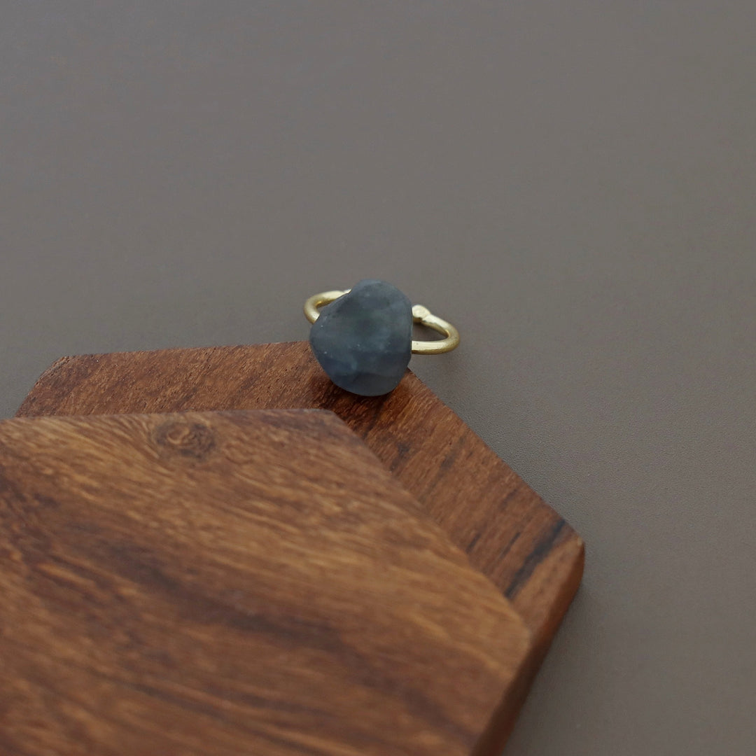 Mawar Raw Stone Ring