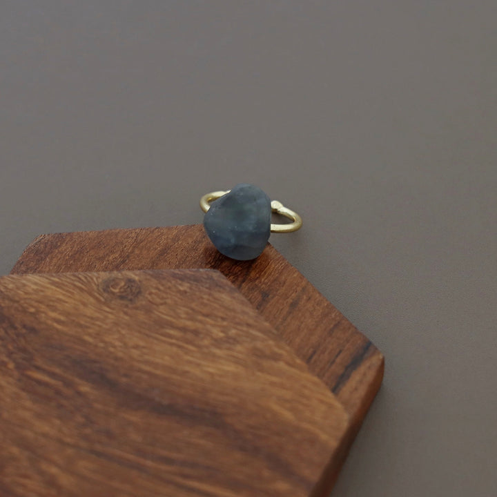 Mawar Raw Stone Ring