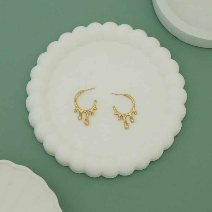 Sia Dripping Golden Hoop