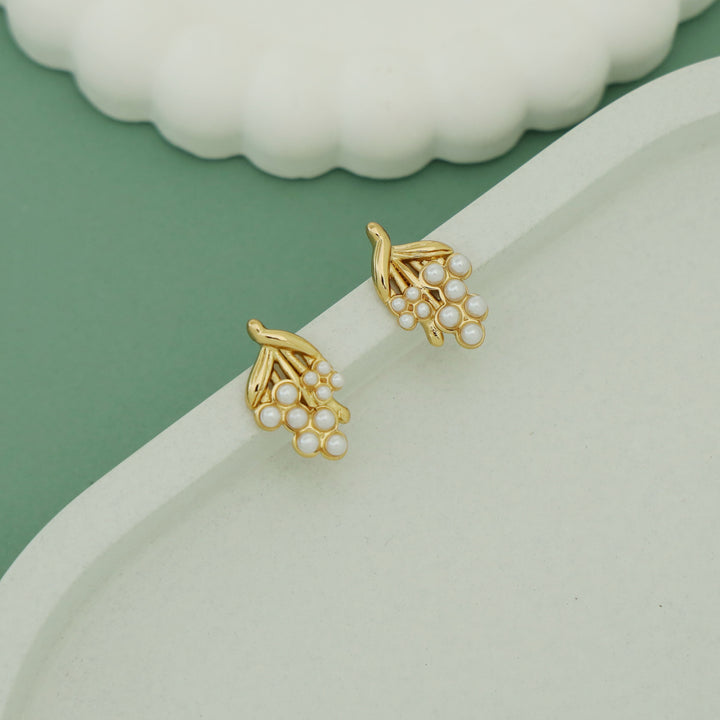 Ellis Golden Pearl Grape Stud
