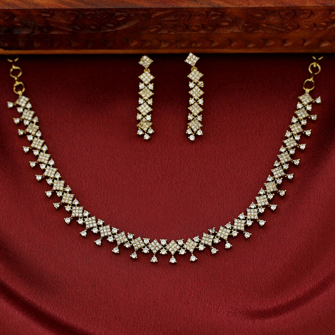 Omisha AD Stone Neckpiece With Earring