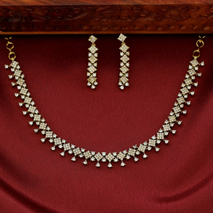 Omisha AD Stone Neckpiece With Earring