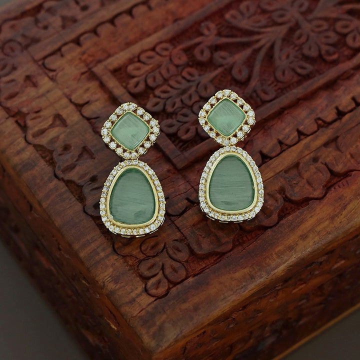 Golden Ednova Glossy Earring