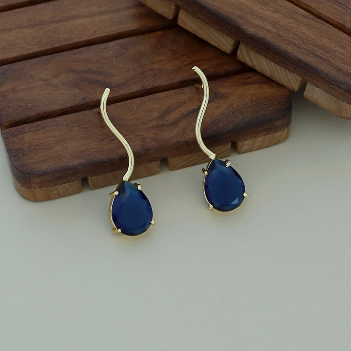 Afra Curvy Glossy Drop Earring